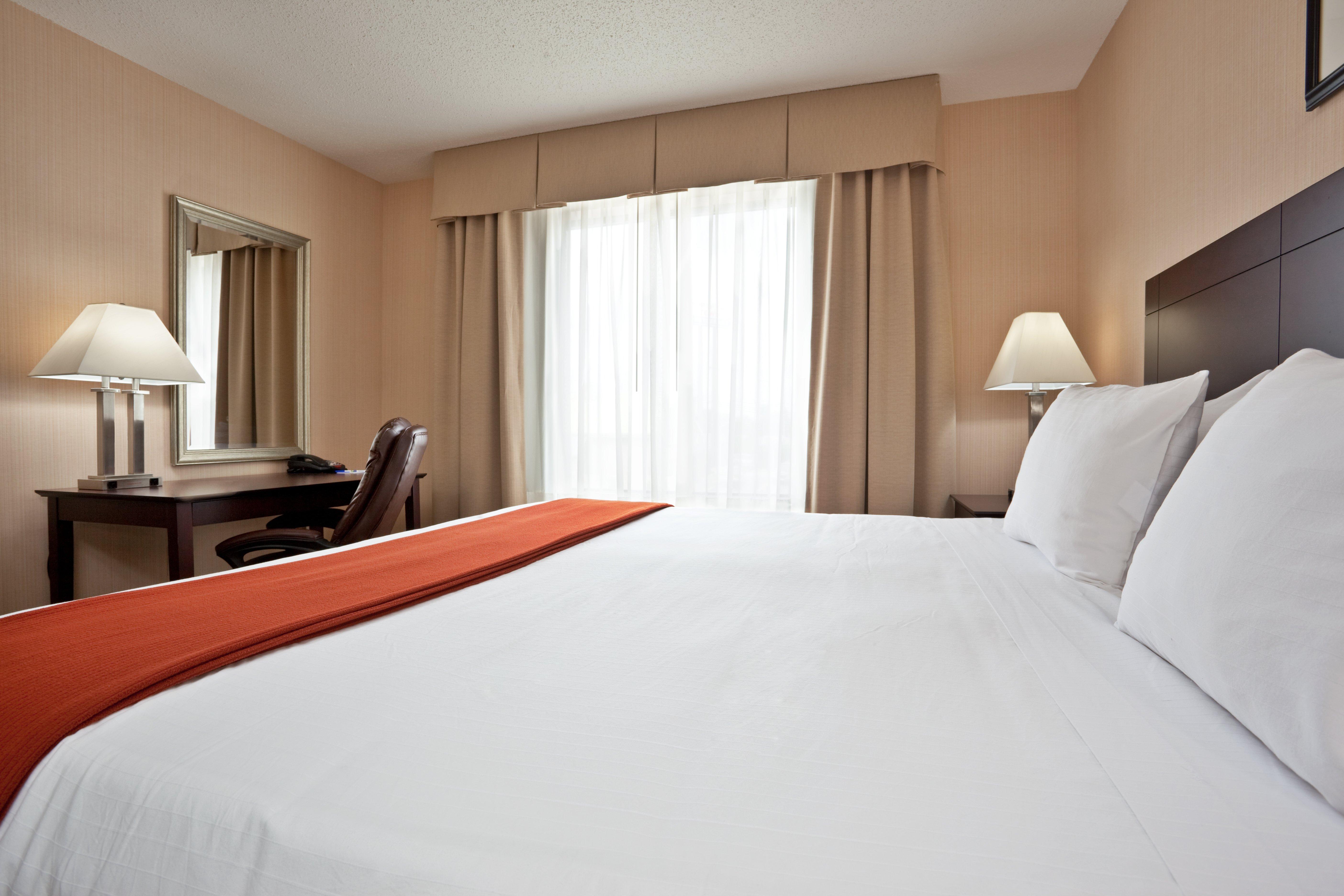Holiday Inn Express Hotel & Suites Tipp City By Ihg Exterior photo